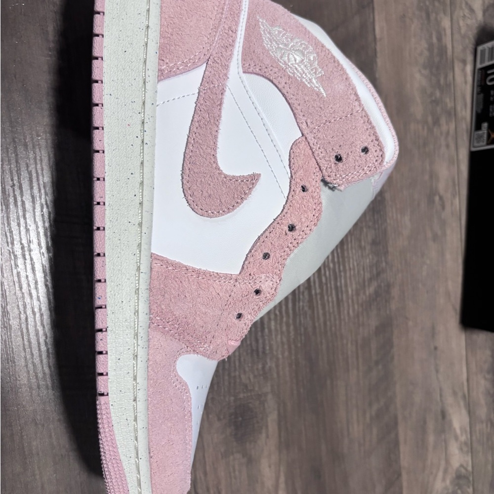 Nike Air Jordan 1 Mid Legend Pink Men’s Size 10 - Picture 9 of 10